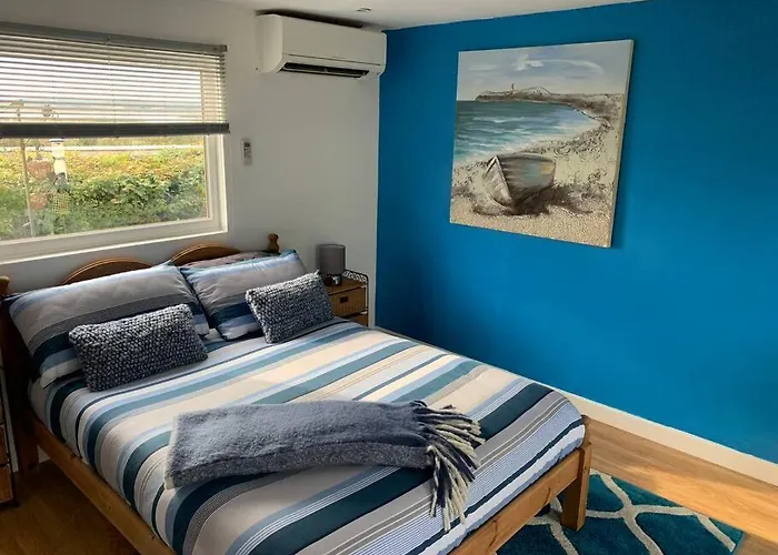 Old Ferry View Apartment